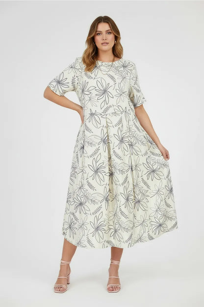 Дамска рокля в бежово - Plus size - Flora Flow-рокли-6Sense