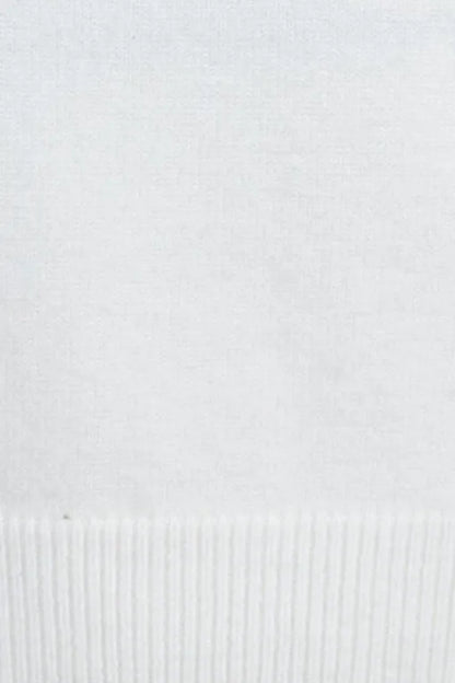 Дамски бял плетен пуловер с апликация мечок - Urban Bear-пуловери-6Sense