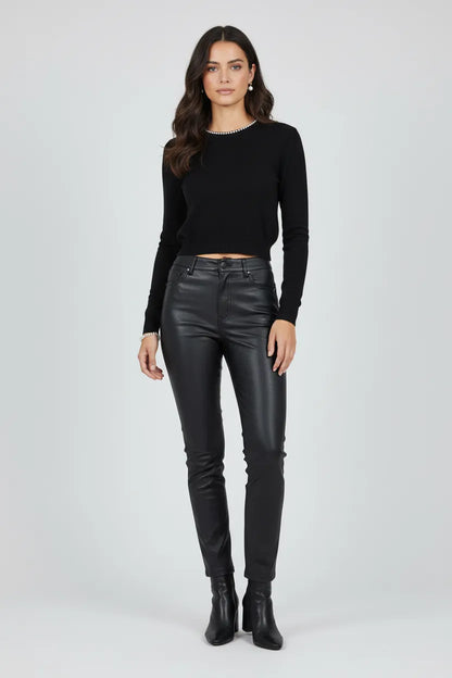 Дамски черен къс пуловер с перлен кант - Black sea pearl-пуловери-6Sense