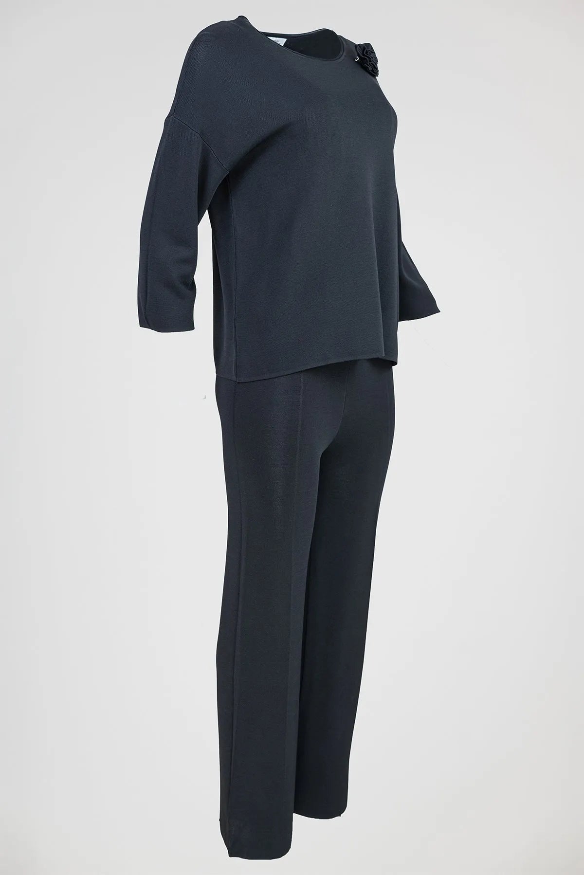 Дамски черен плетен комплект с 3D роза - Midnight Petal-комплекти-6Sense