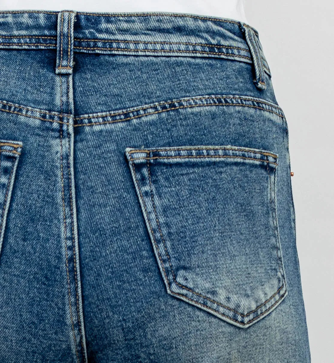 Дамски дънки с класическа форма - Ava-дънки-6Sense