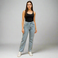 Дамски дънки със светъл деним и флорална бродерия | колекция есен-зима 6Sense