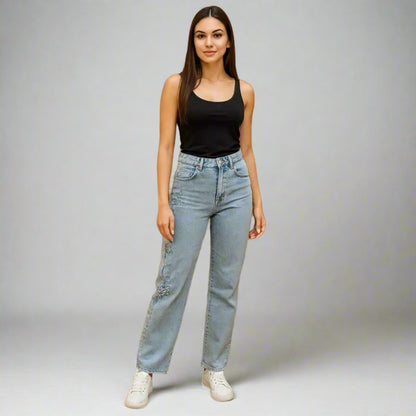 Дамски дънки със светъл деним и флорална бродерия | колекция есен-зима 6Sense