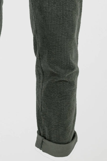 Дамски джинси Forest Cord – горско зелен кадифен комфорт-джинси-6Sense