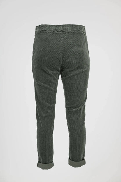 Дамски джинси Forest Cord – горско зелен кадифен комфорт-джинси-6Sense