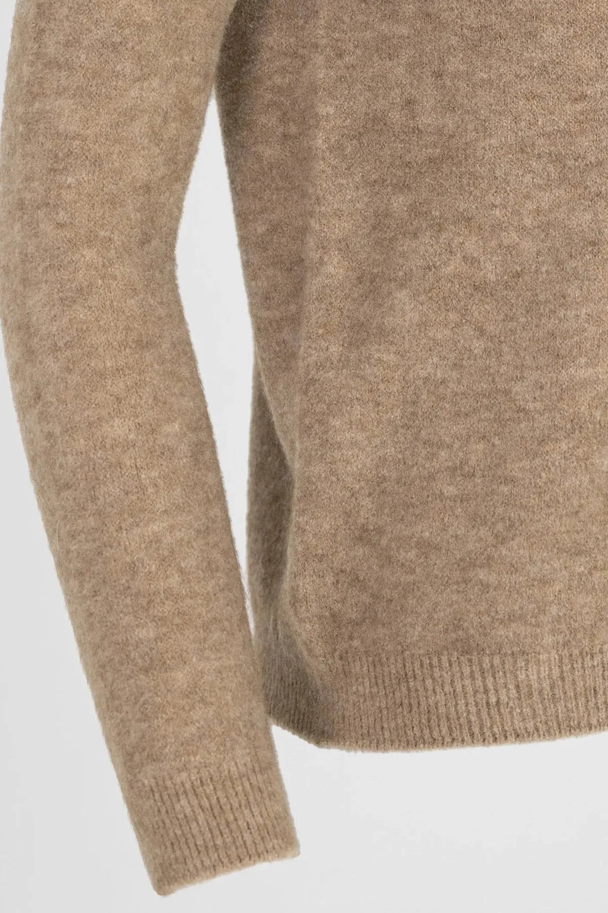 Дамски фино плетен пуловер - капучино - Cozy Alpaca-6Sense