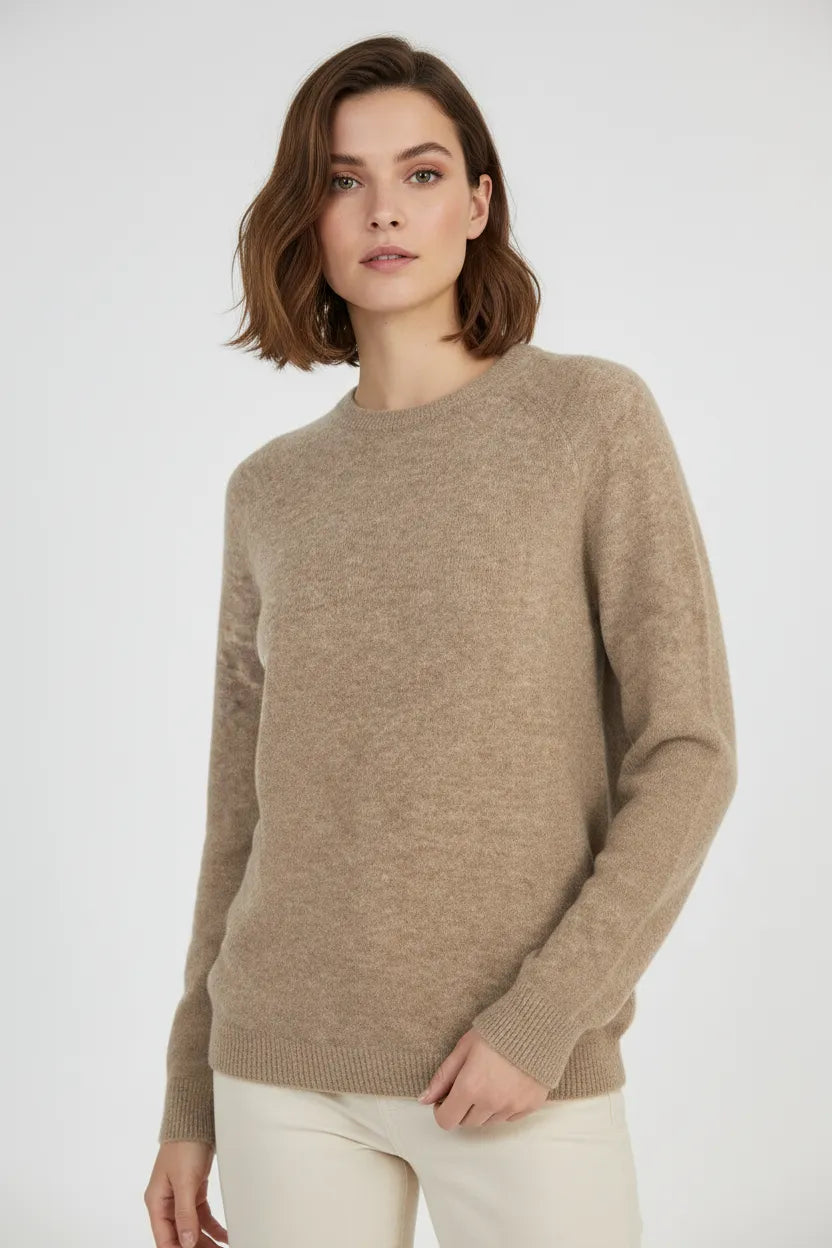 Дамски фино плетен пуловер - капучино - Cozy Alpaca-6Sense