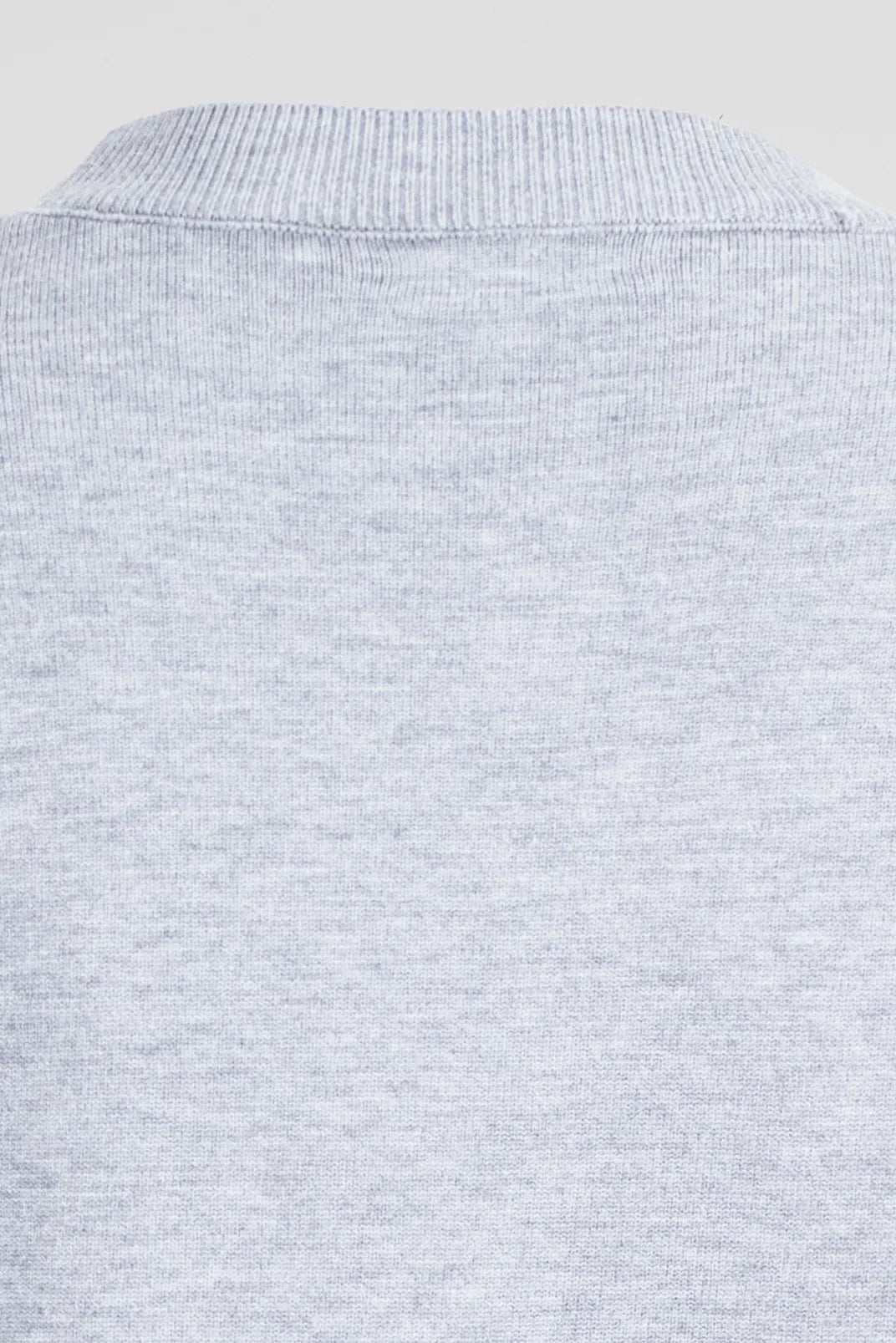 Дамски фино плетен пуловер с апликация мечок - Silver Bear-6Sense