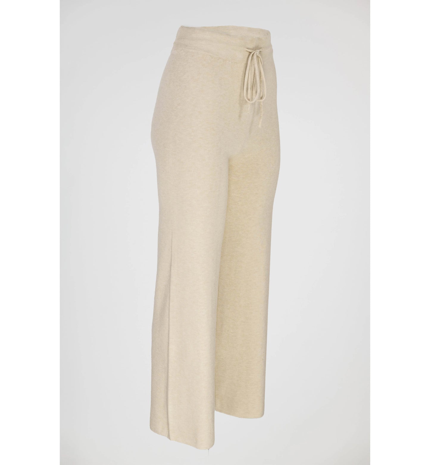 Дамски комплект от фино плетиво в нежно бежово - Layla-комплекти-6Sense