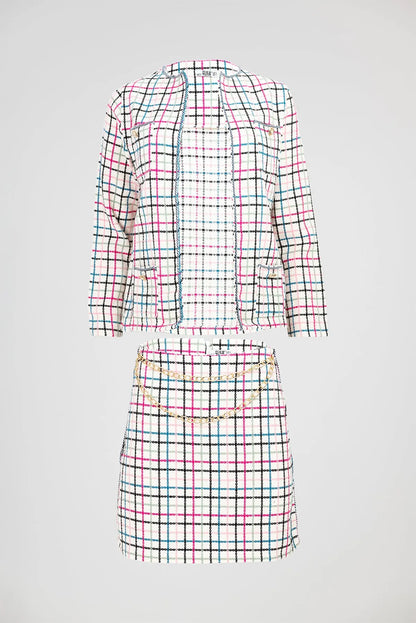Дамски комплект – сако и пола в бяло с многоцветно каре - Evelyn-комплекти-6Sense