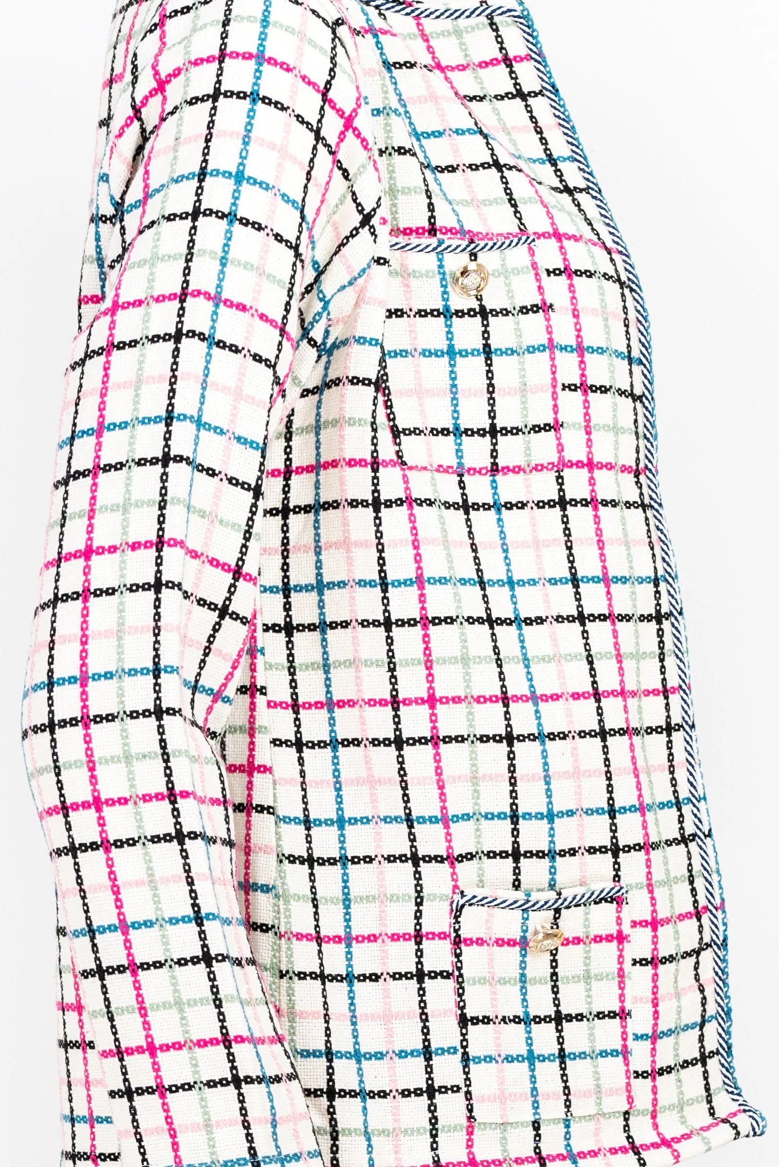 Дамски комплект – сако и пола в бяло с многоцветно каре - Evelyn-комплекти-6Sense