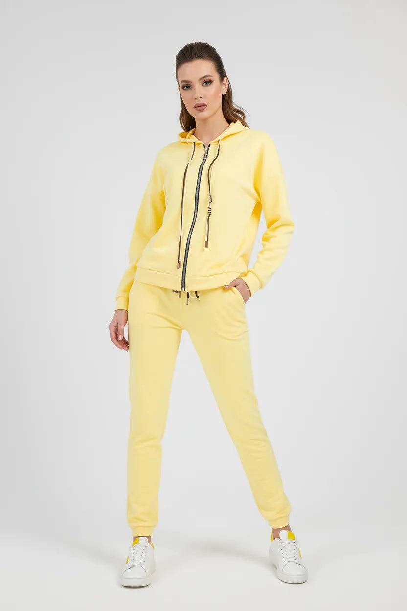 Дамски комплект със суичър с цип и панталон - Sunny Zip Set-комплекти-6Sense