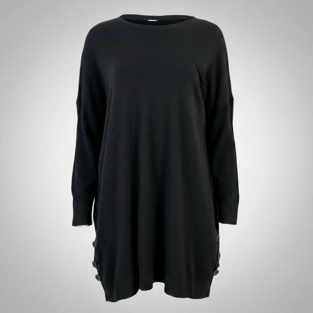 Дамски овърсайз пуловер с копчета в черно, елегантен и универсален за есен-зима.