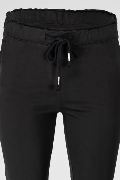 Дамски памучен панталон с еластична талия до 5XL - Noir Ease-панталони-6Sense