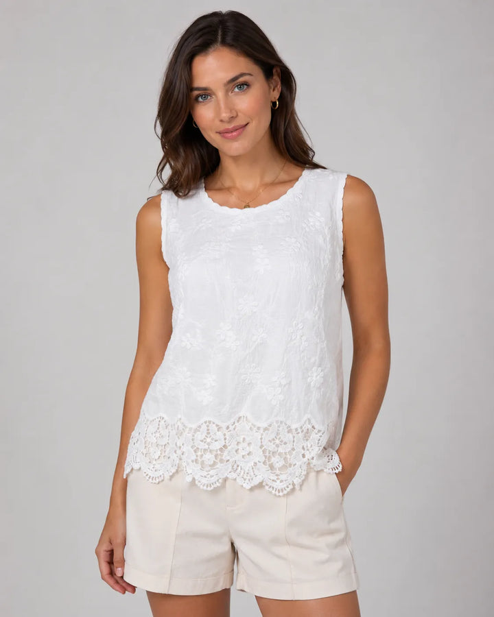 Дамски памучен топ с флорална бродерия и дантелен кант - White Daisy-потник-6Sense
