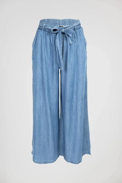 Дамски панталон с широки крачоли и висока талия – Light Denim-панталони-6Sense