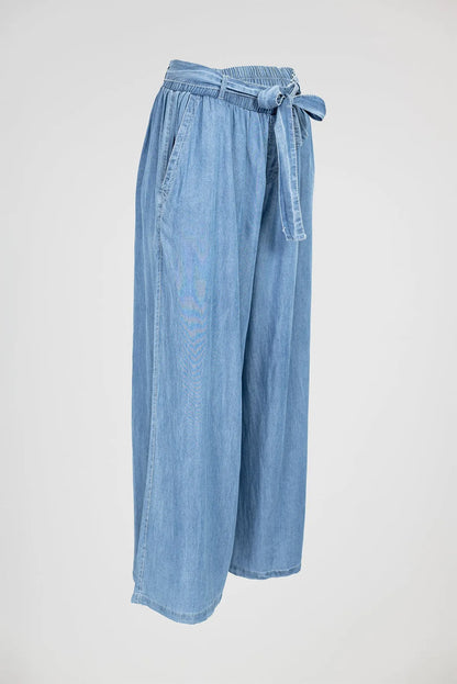 Дамски панталон с широки крачоли и висока талия – Light Denim-панталони-6Sense