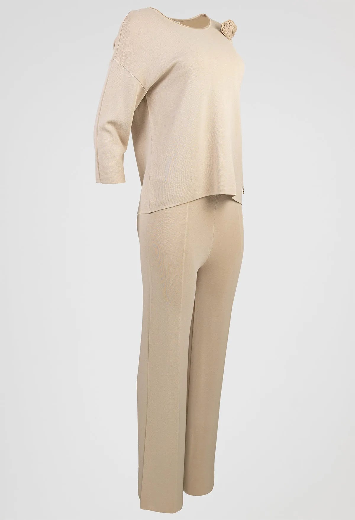 Дамски комплект - Капучино с 3D роза | колекция есен-зима 6Sense