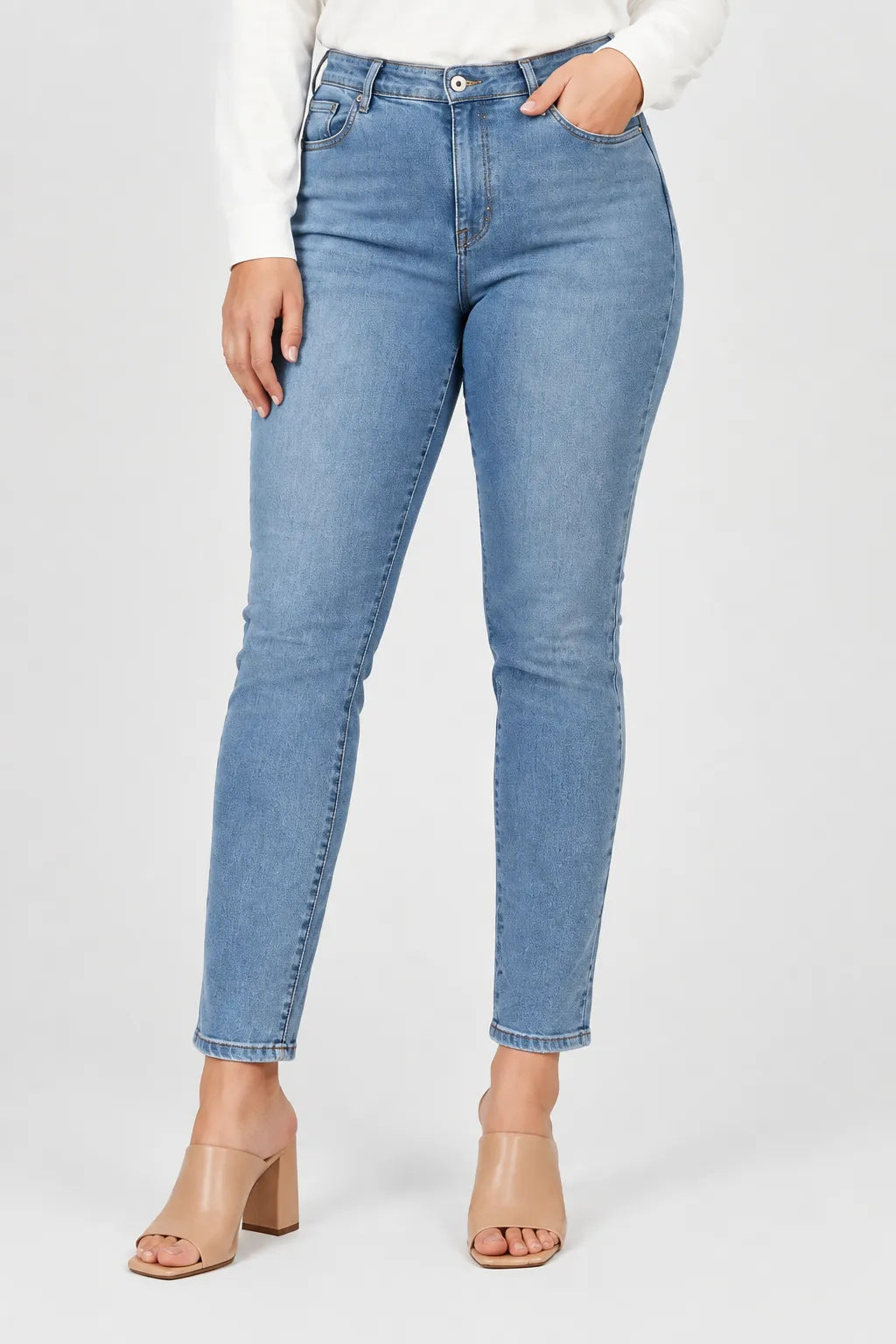 Дамски светлосини еластични дънки Plus size - Skyline Blue-дънки-6Sense