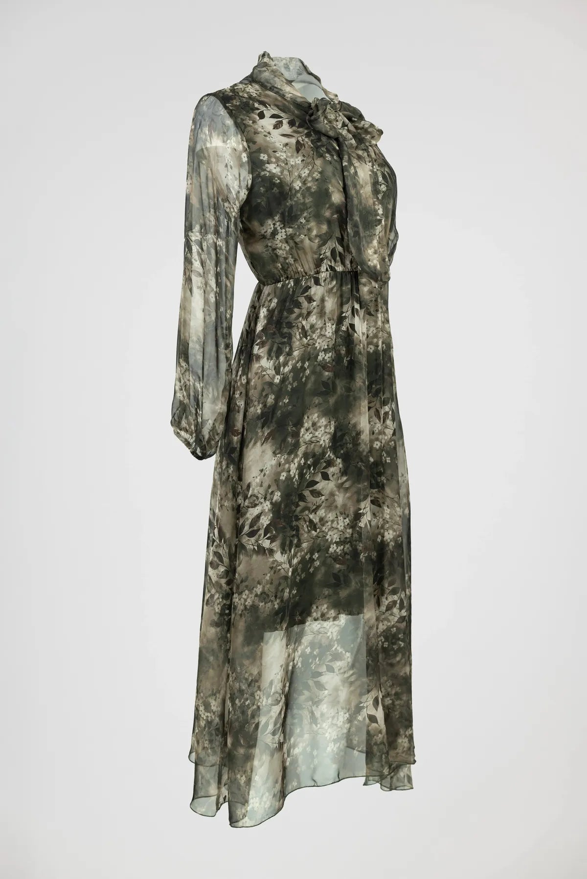 Ефирна рокля с флорален принт и панделка – Forest Whisper-рокли-6Sense