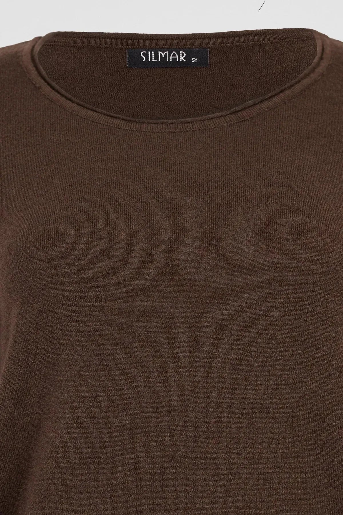 Кафяв пуловер фино плетиво с обло деколте - Essential Soft-пуловери-6Sense