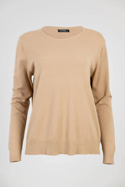 Камел пуловер фино плетиво с обло деколте - Essential Soft-пуловери-6Sense