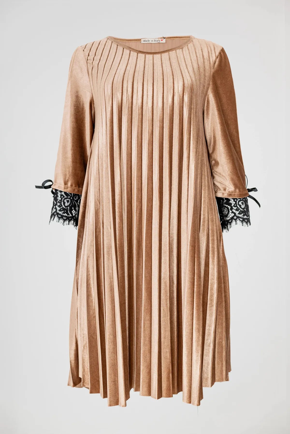 Дамска плисирана кадифена рокля с дантела – Caramel Dream-рокли-6Sense