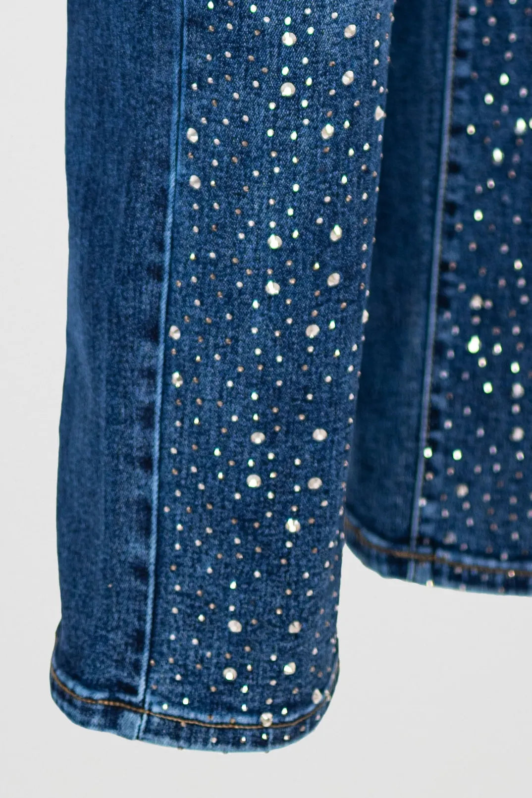 Прав деним с камъни и висока талия - Stardust Denim-дънки-6Sense