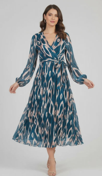 Рокля плисе - ефирност с артистичен принт - Teal Mirage