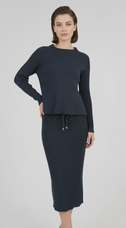 Дамски плетен комплект пола и топ в черно - Black Shine