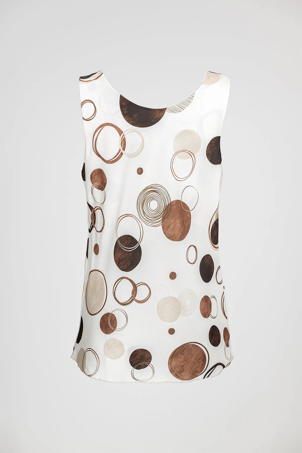 Сатенен потник с гръцко деколте на точки – Brown Circles-топове-6Sense